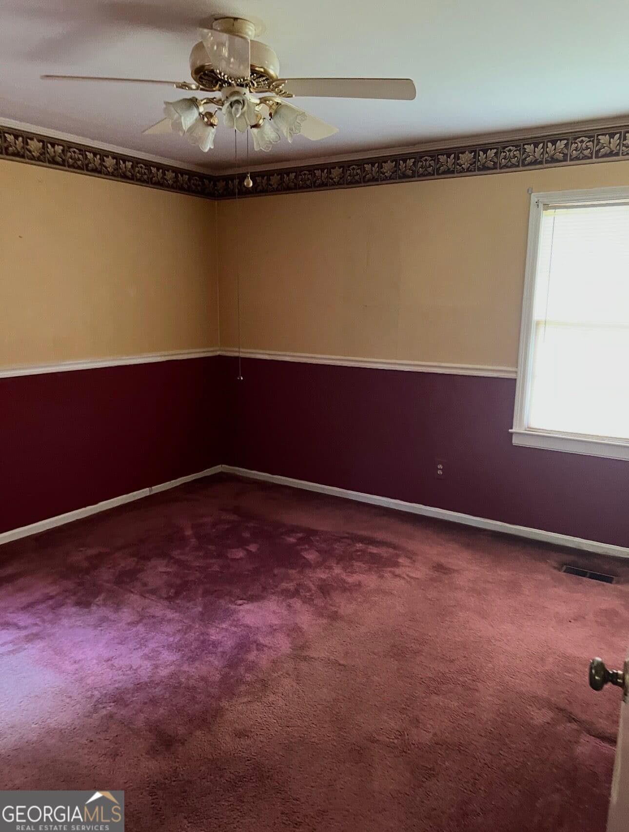 3 bedroom, 2 bathroom, 1,499 sq ft single family residence under contract at 1004 E 6th Avenue, Cordele, GA 31015 — photo 5