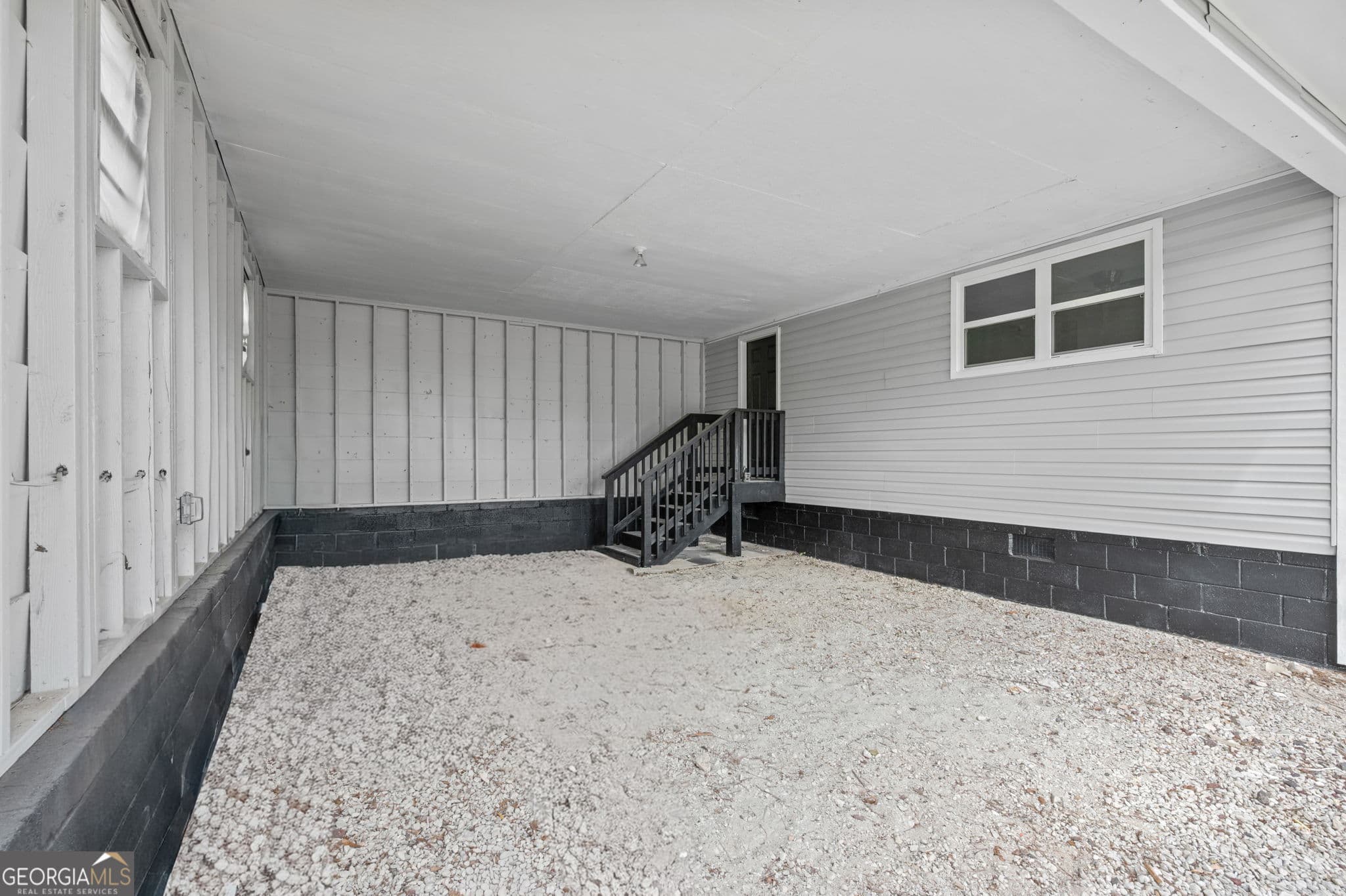 3 bedroom, 2 bathroom, 1,152 sq ft single family residence for sale at 2563 Highway 81, Mcdonough, GA 30252 — photo 4
