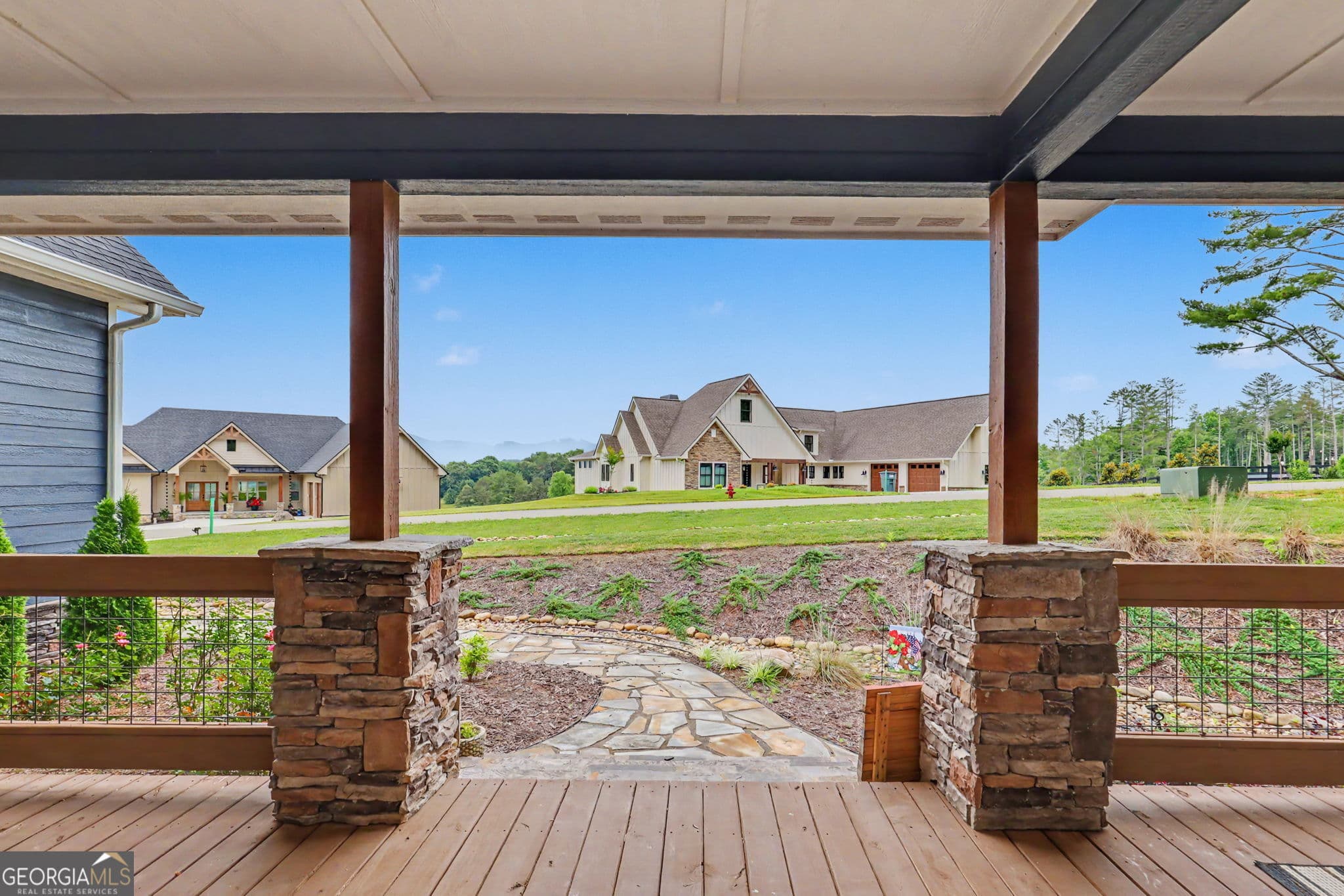 5 bedroom, 4.5 bathroom, 3,800 sq ft single family residence for sale at 147 Clearview Lane 186, Blairsville, GA 30512 — photo 7