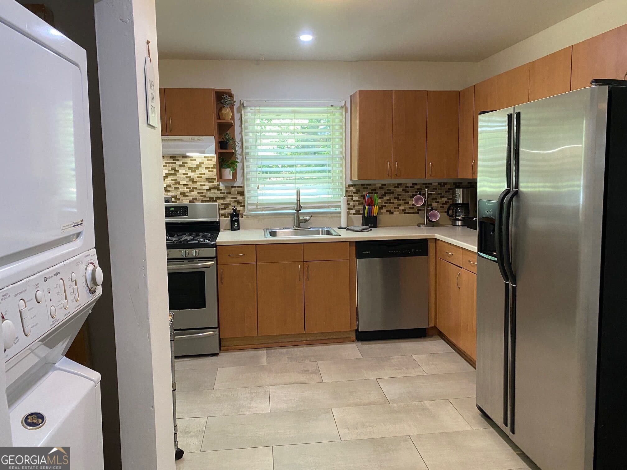 4 bedroom, 2 bathroom, 1,381 sq ft single family residence for sale at 3742 Turner Heights Drive, Decatur, GA 30032 — photo 5