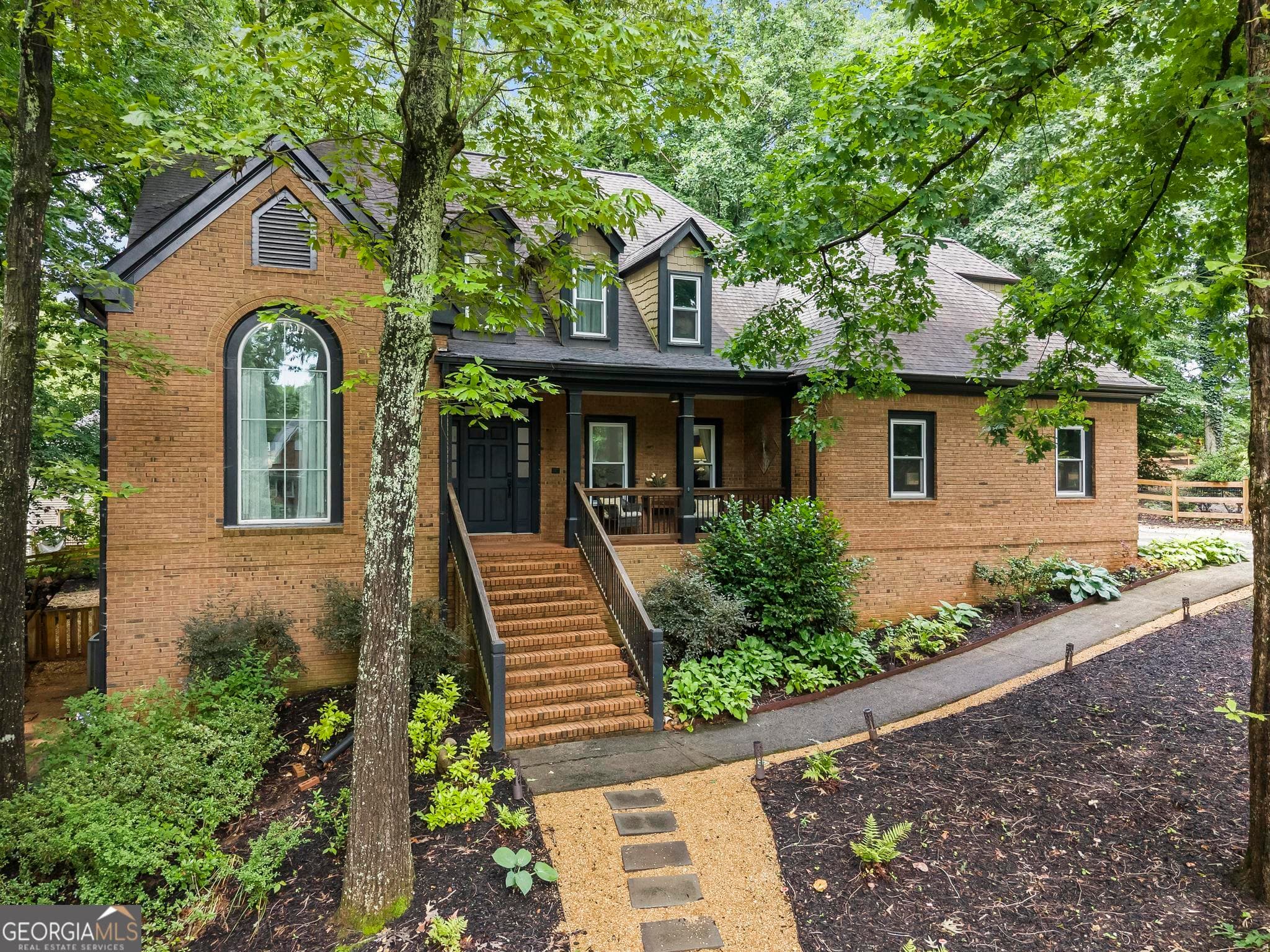 5 bedroom, 4 bathroom, 4,100 sq ft single family residence for sale at 2598 Cricket Court, Marietta, GA 30064 — photo 9