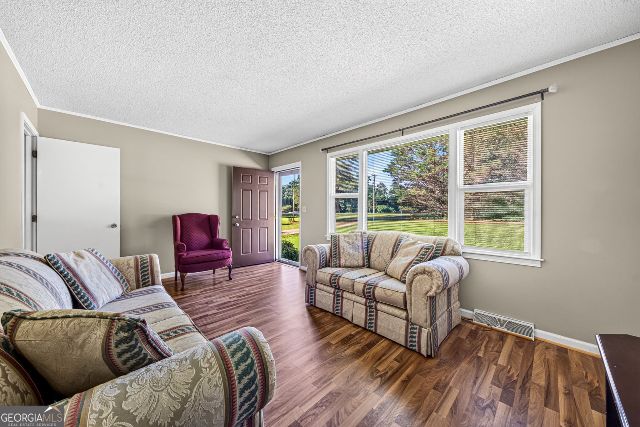 3 bedroom, 1.5 bathroom, 1,396 sq ft single family residence for sale at 451 Defoor Road, Toccoa, GA 30577 — photo 6