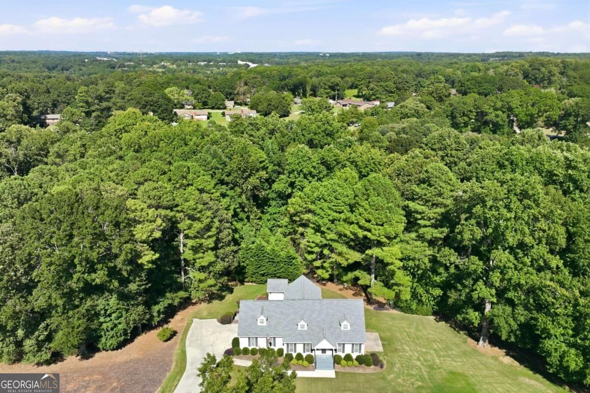 3 bedroom, 3.5 bathroom, 2,176 sq ft single family residence for sale at 3628 Maple Forge Lane, Gainesville, GA 30504 — photo 8