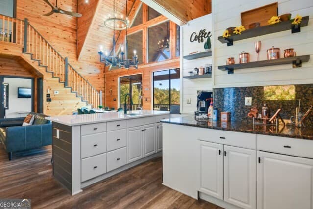 3 bedroom, 3 bathroom, 2,665 sq ft cabin,single family residence for sale at 108 Skydancer Ridge, Blue Ridge, GA 30513 — photo 10