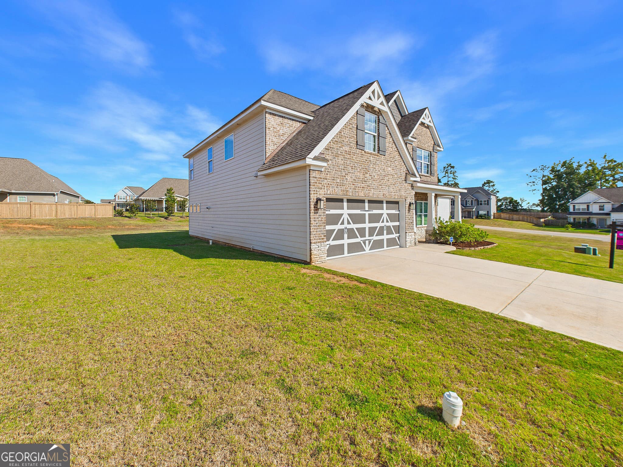 5 bedroom, 3 bathroom, 2,750 sq ft single family residence for sale at 283 Trellis Walk, Macon, GA 31220 — photo 4