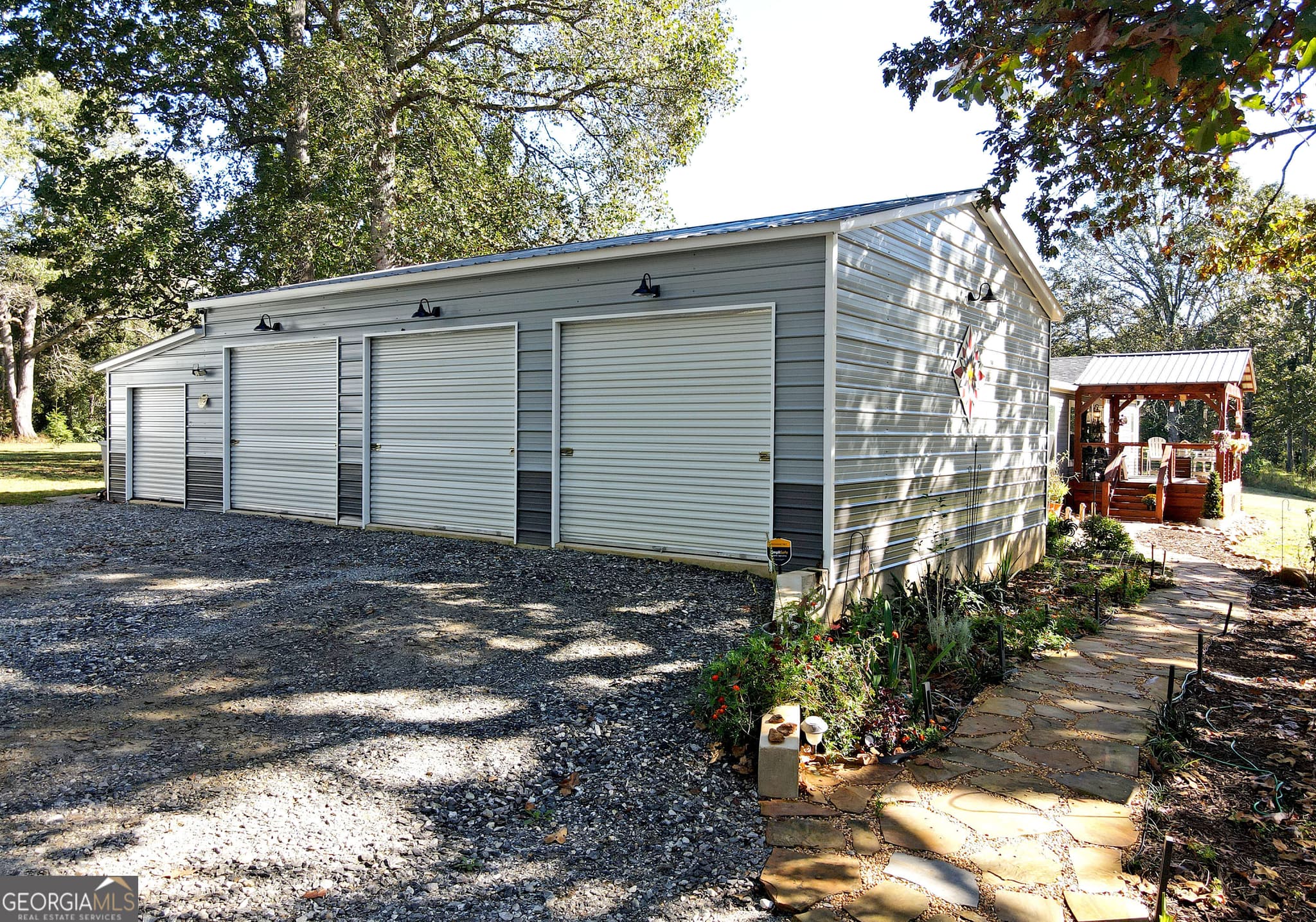 3 bedroom, 2 bathroom, 1,664 sq ft manufactured home,single family residence for sale at 460 Holly Point Drive, Murphy, NC 28906 — photo 4