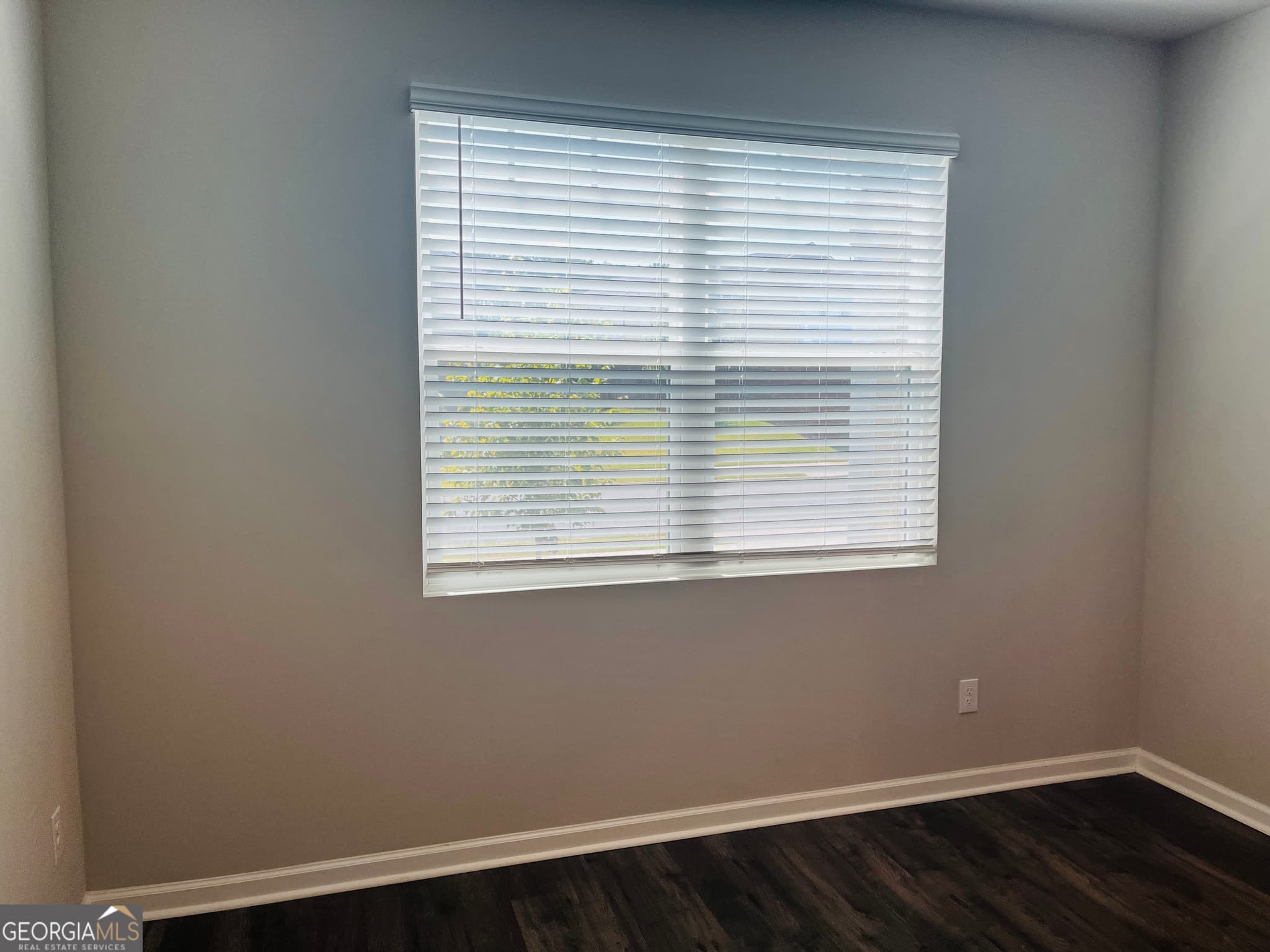 5 bedroom, 3 bathroom, 2,556 sq ft single family residence for rent at 138 Silver Birch Pass, Newnan, GA 30265 for $2,499 a month — photo 5