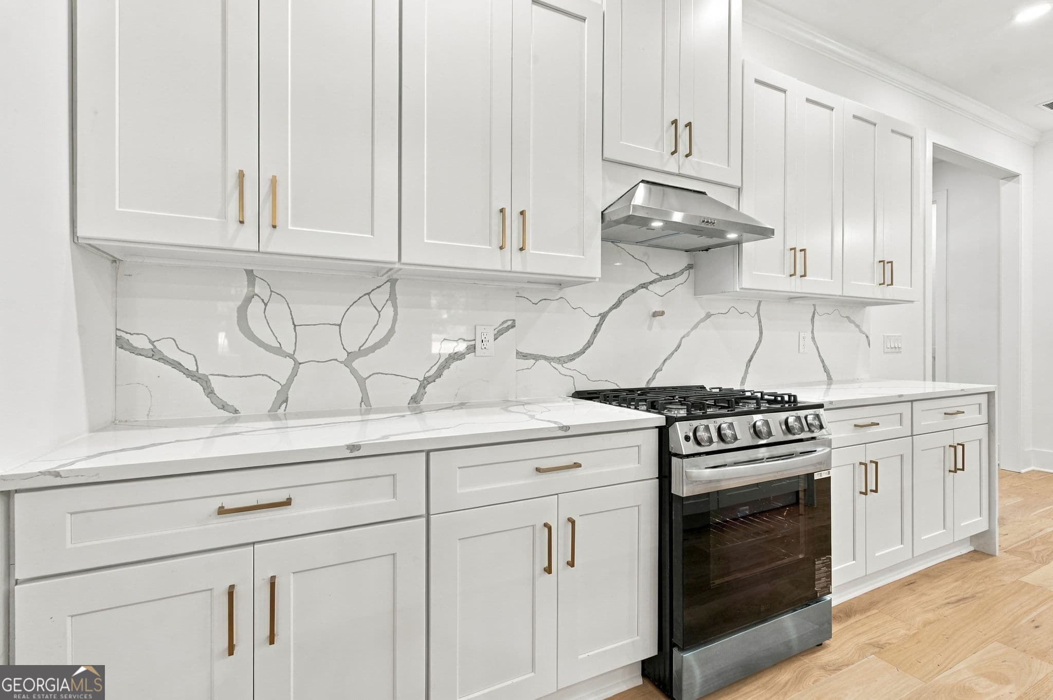 6 bedroom, 4.5 bathroom, 3,050 sq ft single family residence for sale at 2988 Ramble Lane, Decatur, GA 30033 — photo 9
