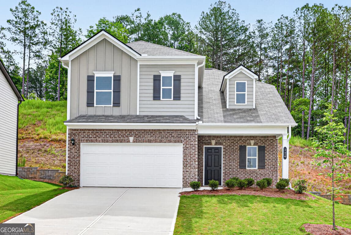 3 bedroom, 2.5 bathroom, 1,933 sq ft single family residence sold at 124 Artimis, Dalton, GA 30720