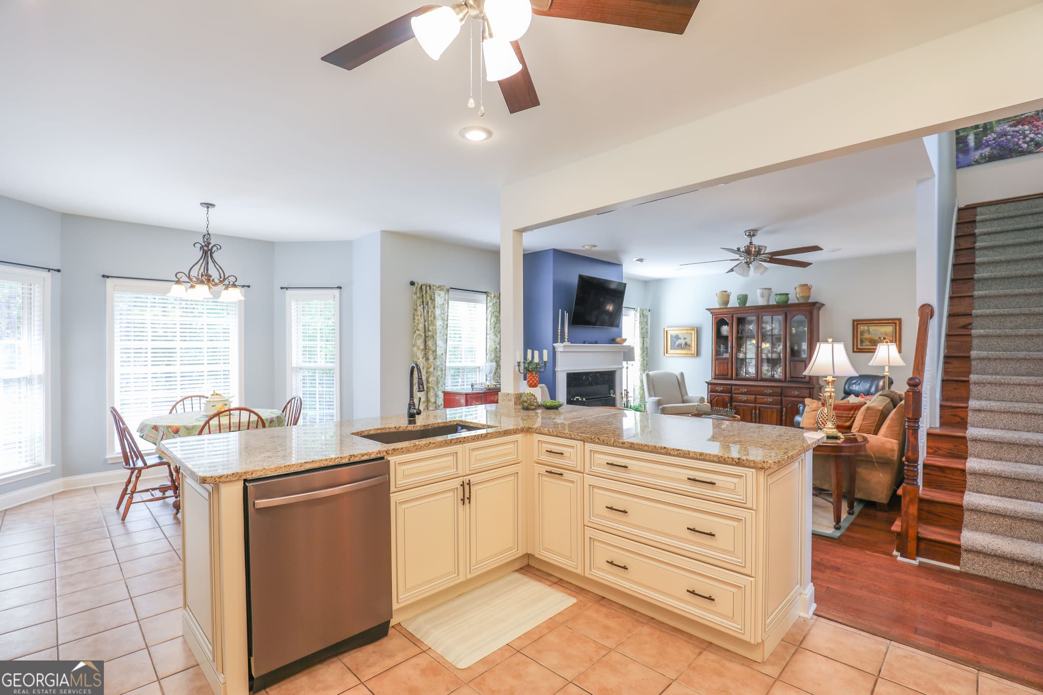 4 bedroom, 2.5 bathroom, 2,923 sq ft single family residence for sale at 170 Arbor Way, Milledgeville, GA 31061 — photo 5