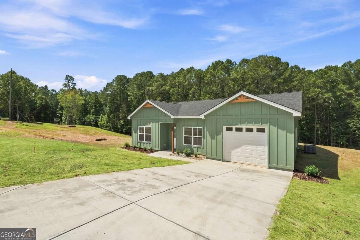 3 bedroom, 2 bathroom, 1,400 sq ft single family residence for sale at 381 Bethel Road, Talking Rock, GA 30175 — photo 3
