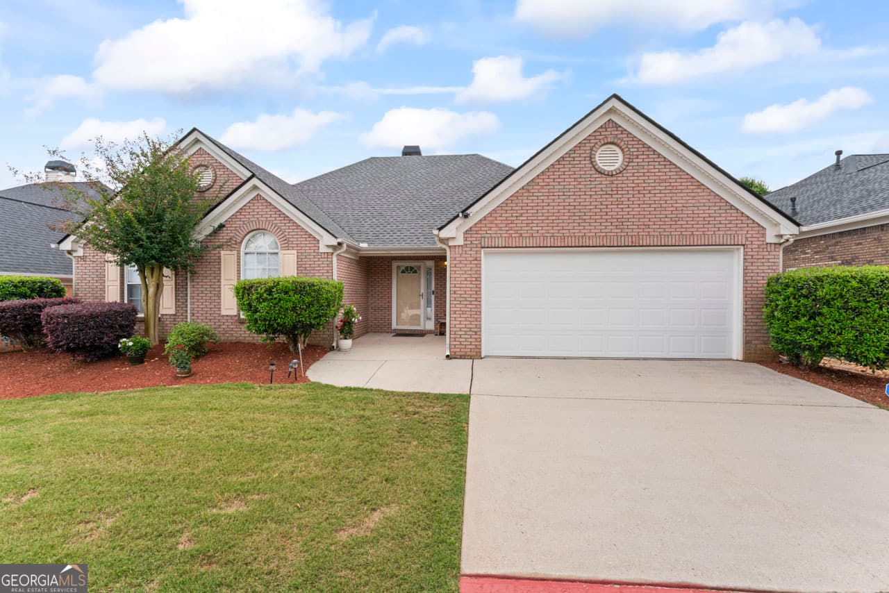 3 bedroom, 2 bathroom, 1,712 sq ft single family residence for sale at 1329 Jubilee Lane, Mcdonough, GA 30253 — photo 7