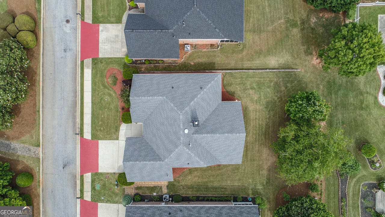 3 bedroom, 2 bathroom, 1,712 sq ft single family residence for sale at 1329 Jubilee Lane, Mcdonough, GA 30253 — photo 4