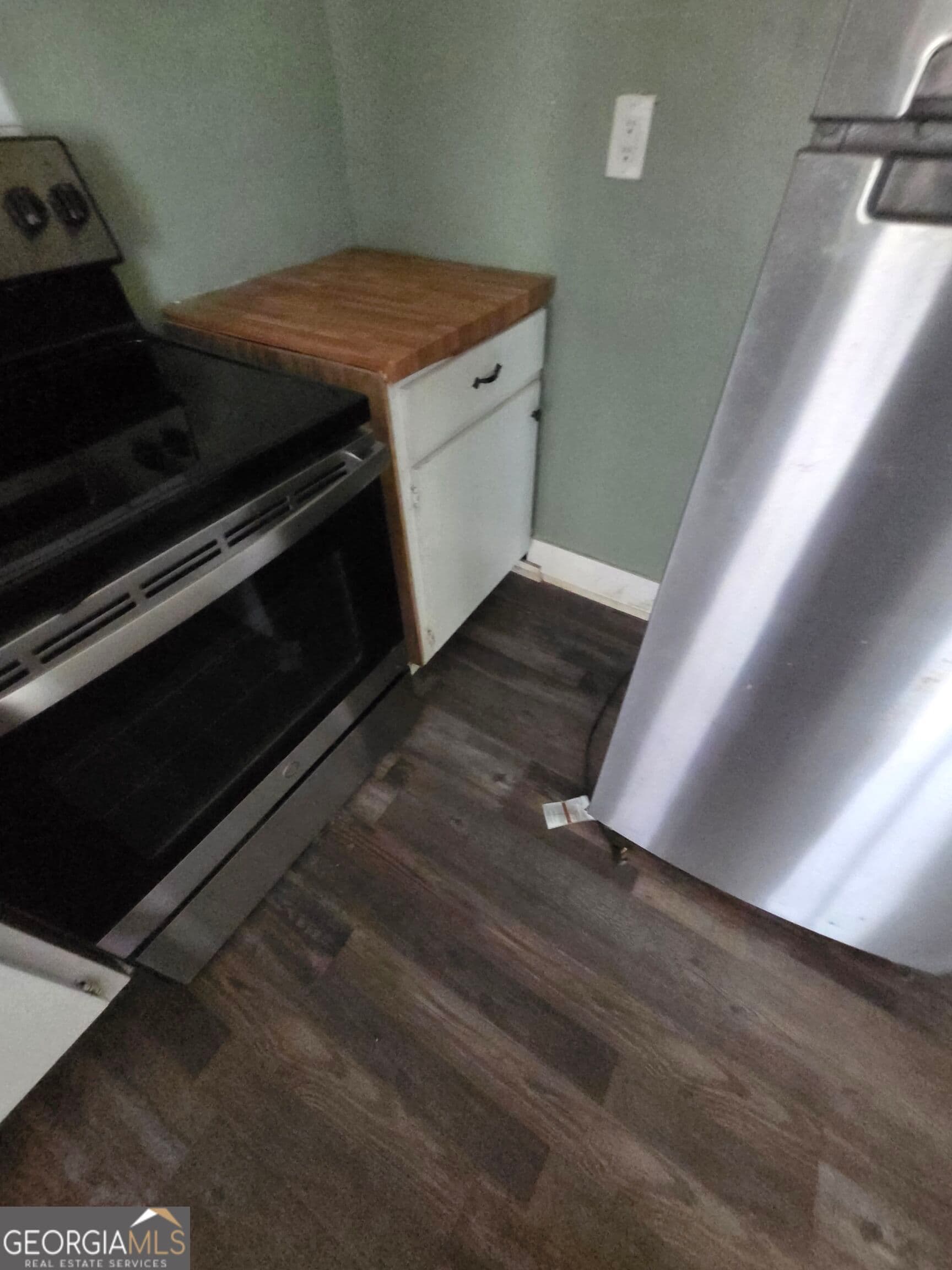 3 bedroom, 2 bathroom, 1,137 sq ft single family residence under contract at 936 Calvin Avenue, Columbus, GA 31903 — photo 7