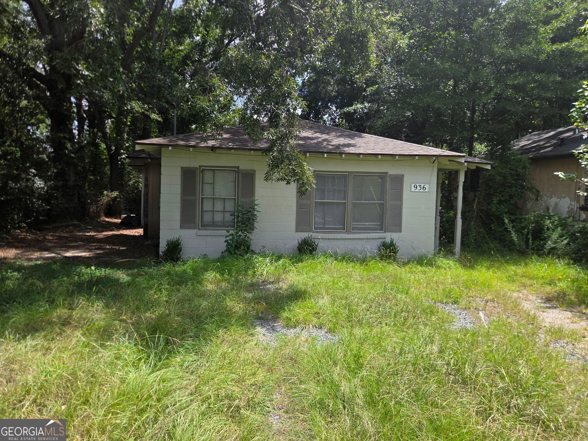 3 bedroom, 2 bathroom, 1,137 sq ft single family residence under contract at 936 Calvin Avenue, Columbus, GA 31903