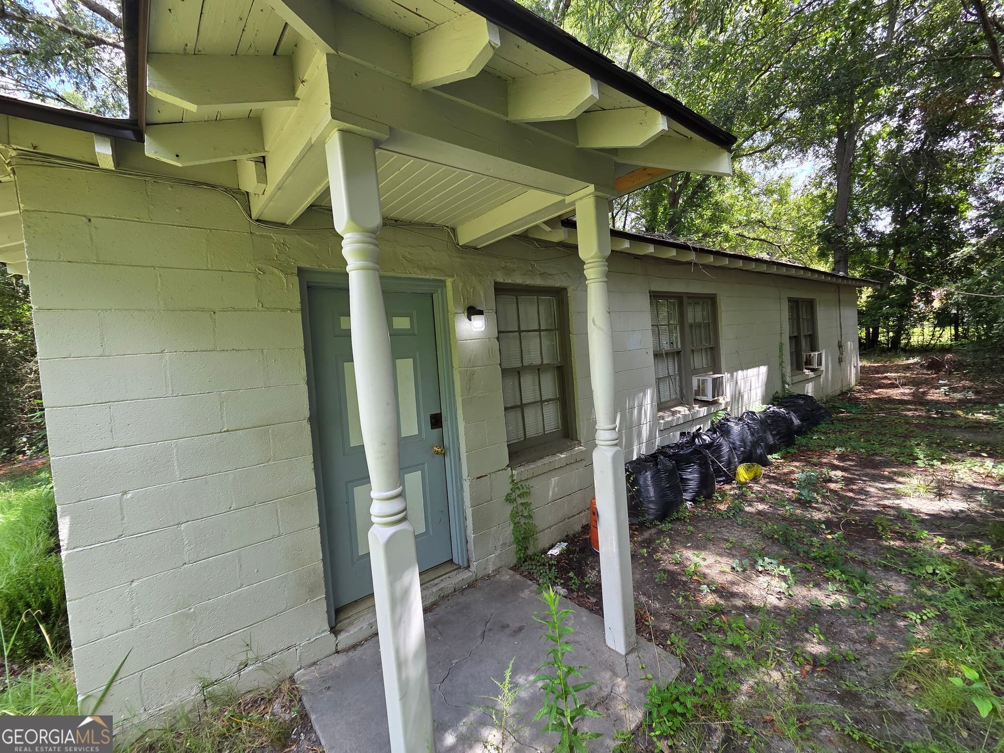 3 bedroom, 2 bathroom, 1,137 sq ft single family residence under contract at 936 Calvin Avenue, Columbus, GA 31903 — photo 9