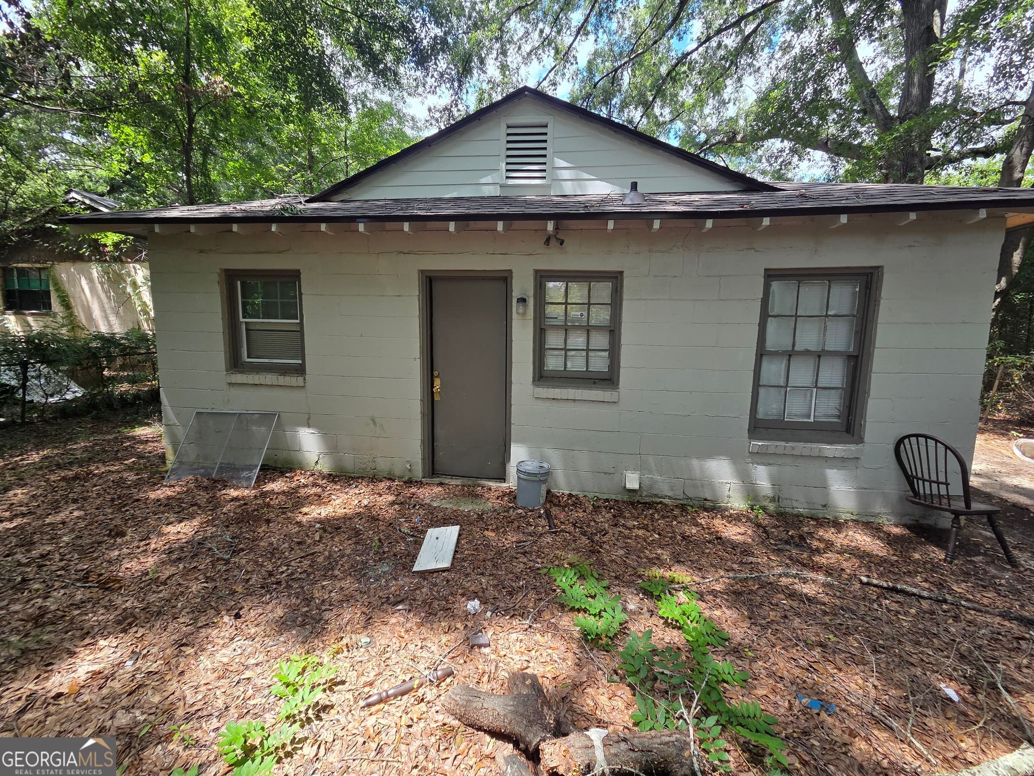 3 bedroom, 2 bathroom, 1,137 sq ft single family residence under contract at 936 Calvin Avenue, Columbus, GA 31903 — photo 8