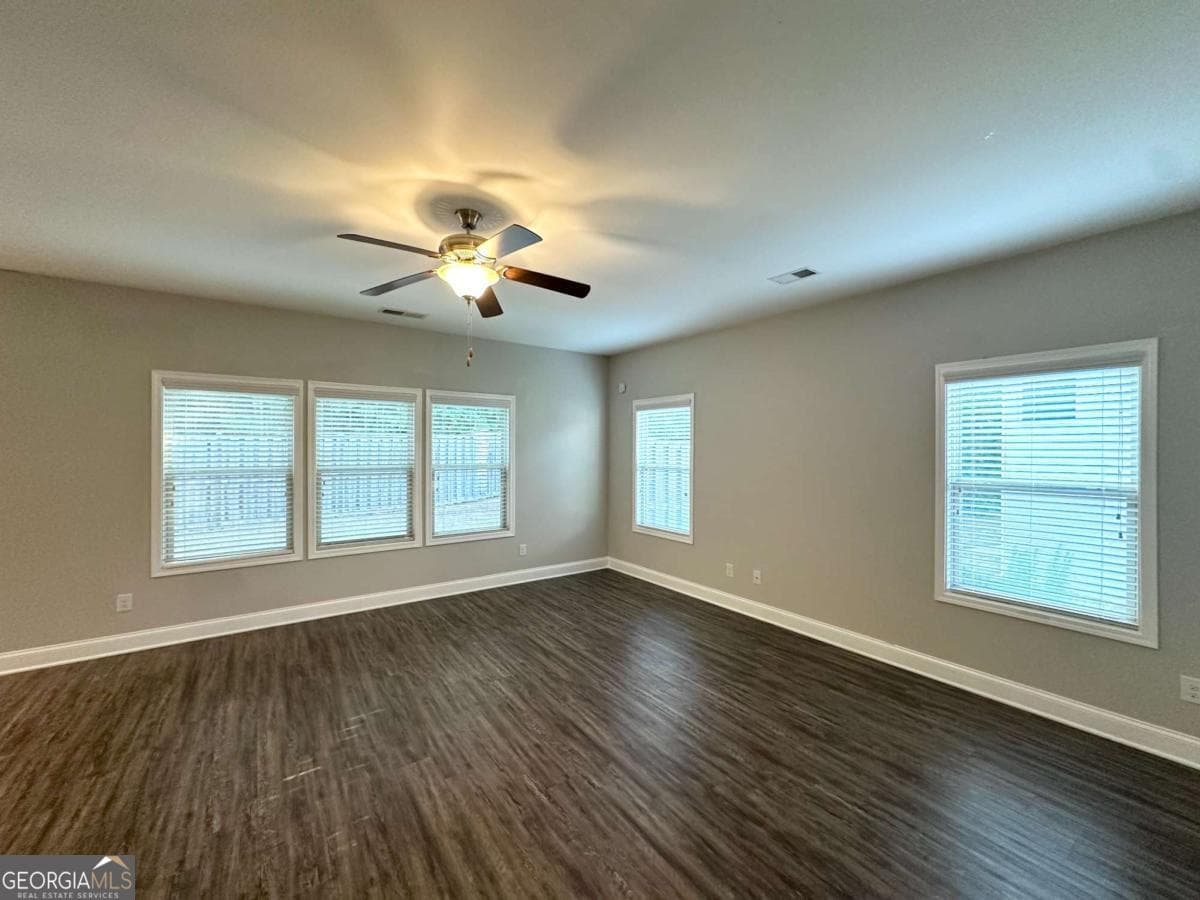 4 bedroom, 2.5 bathroom, 2,312 sq ft single family residence for sale at 364 Dublin Way, Dallas, GA 30132 — photo 5