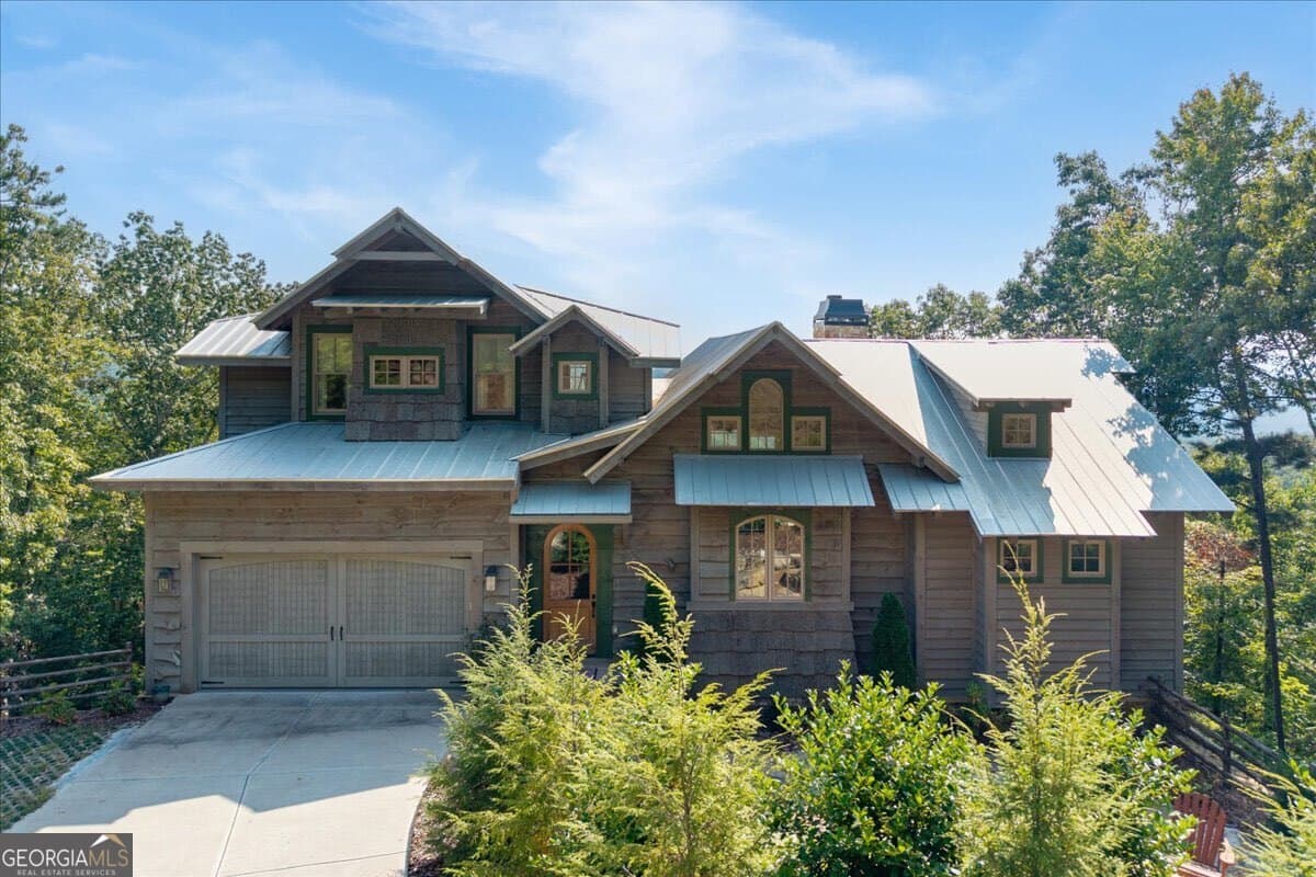 5 bedroom, 6 bathroom, 4,702 sq ft single family residence for sale at 207 Utana Bluffs Trail, Ellijay, GA 30540 — photo 5