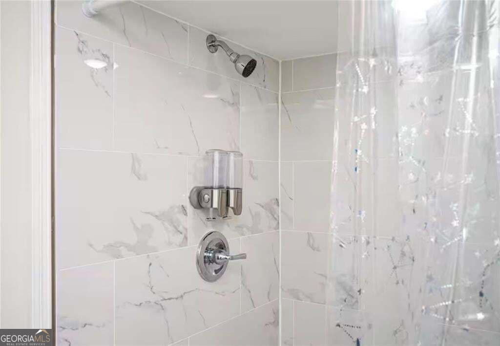 3 bedroom, 3 bathroom, 2,699 sq ft single family residence for sale at 2339 Country Club Lane, Atlanta, GA 30311 — photo 8