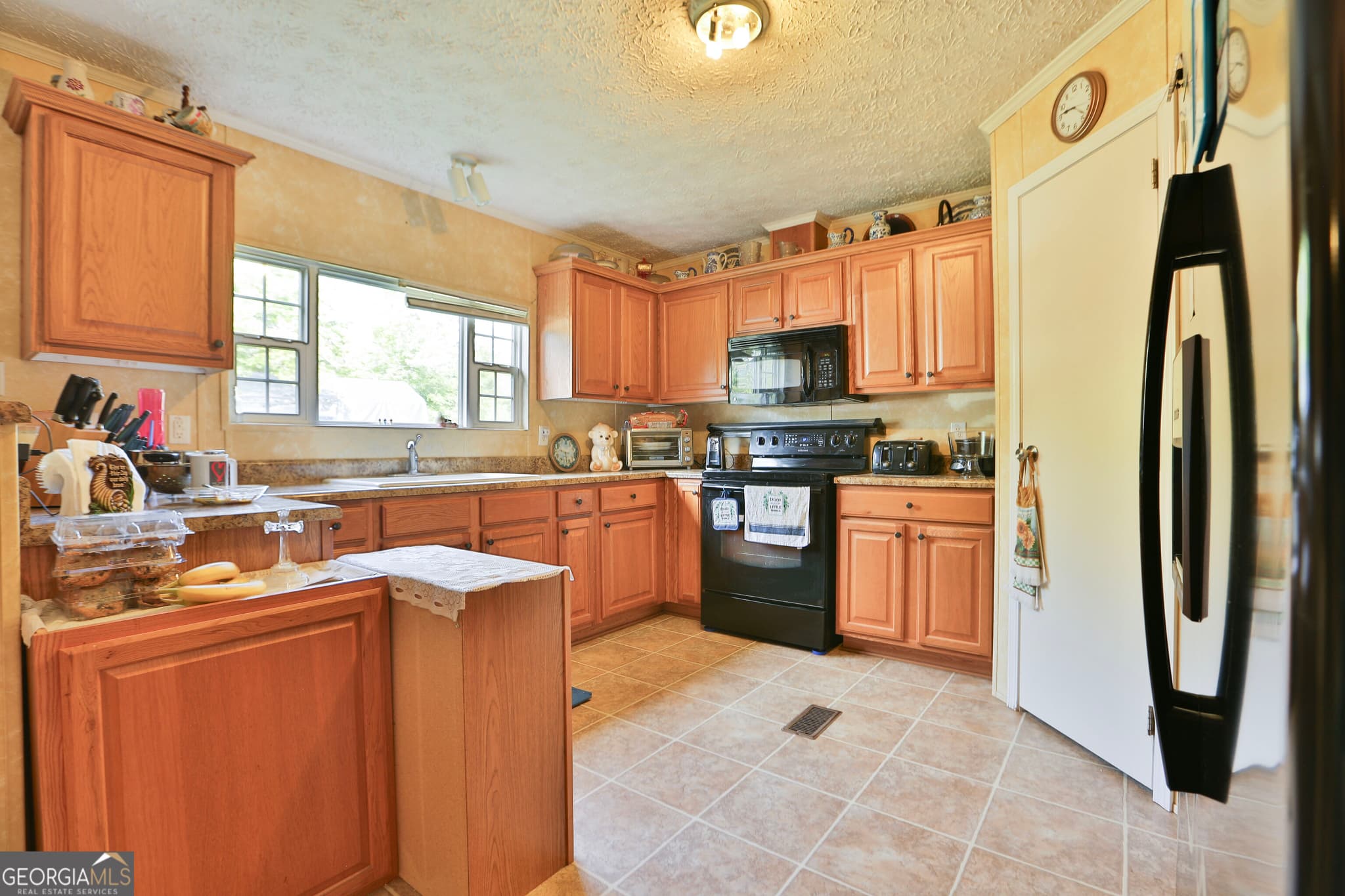 4 bedroom, 2 bathroom, 1,836 sq ft manufactured home,single family residence for sale at 124 Snyder Road, Milledgeville, GA 31061 — photo 7