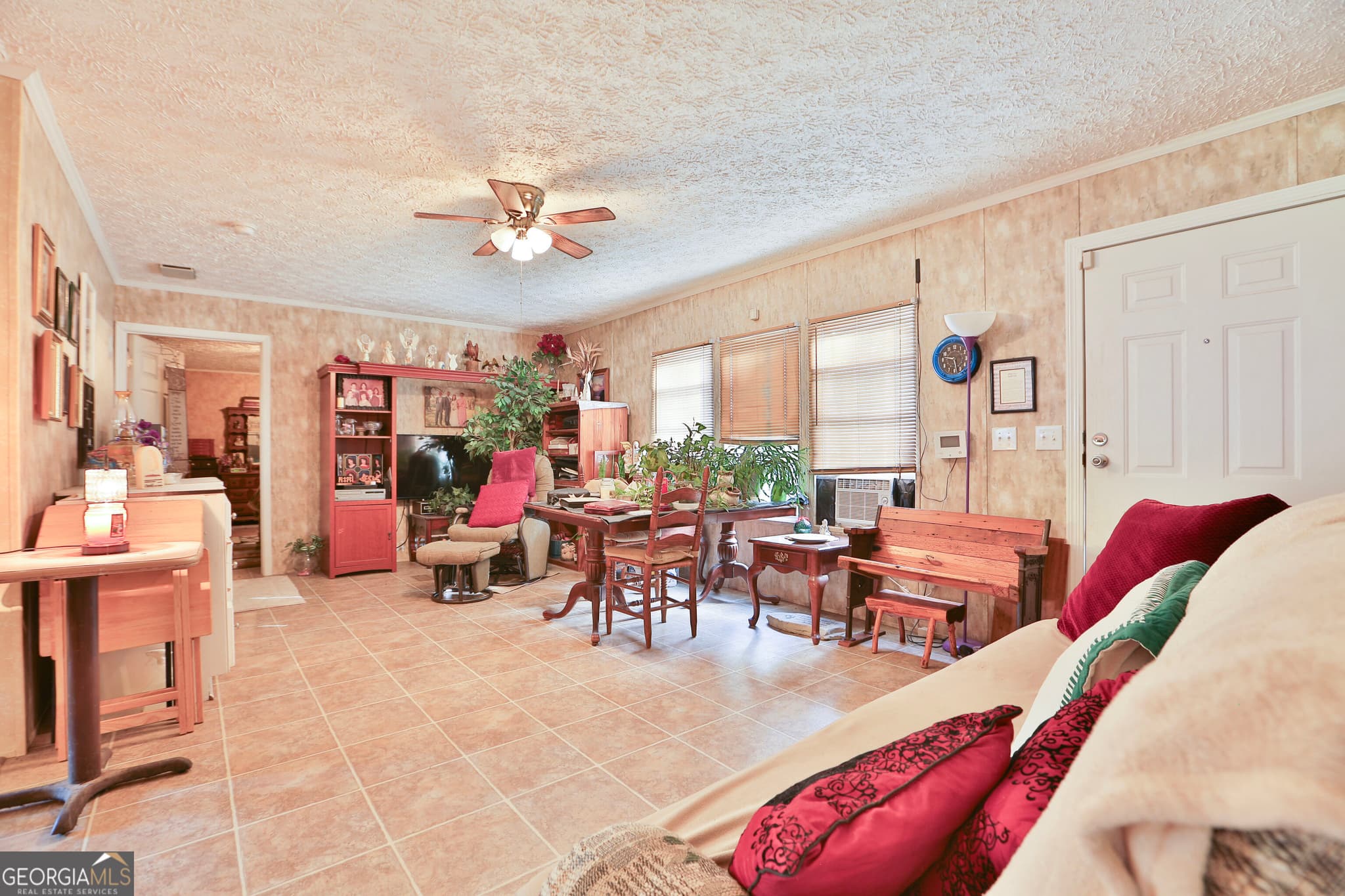 4 bedroom, 2 bathroom, 1,836 sq ft manufactured home,single family residence for sale at 124 Snyder Road, Milledgeville, GA 31061 — photo 4