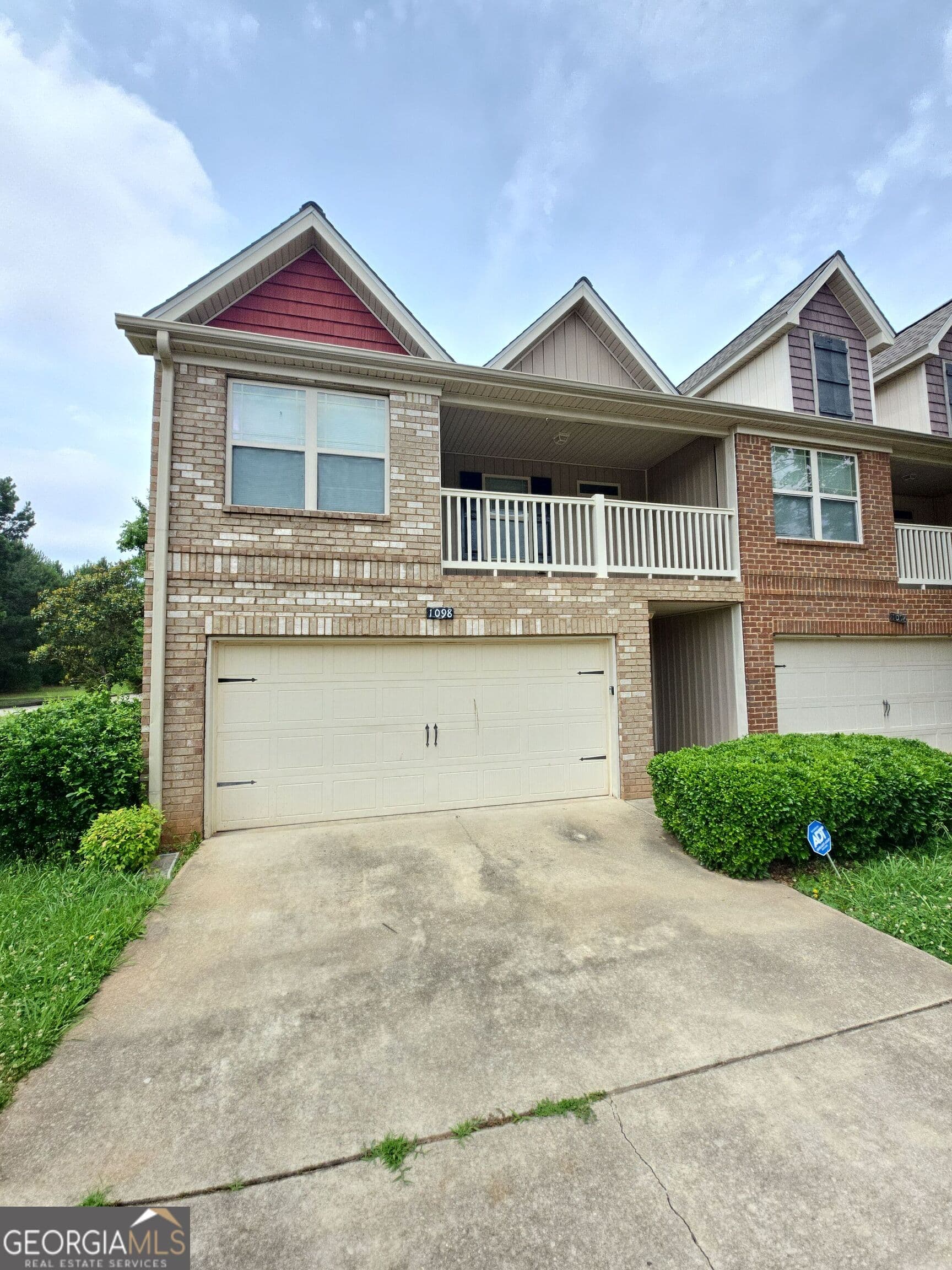 3 bedroom, 3.5 bathroom, 1,704 sq ft townhouse for rent at 1098 McConaughy Court, Mcdonough, GA 30253 for $1,650 a month — photo 1 of 1