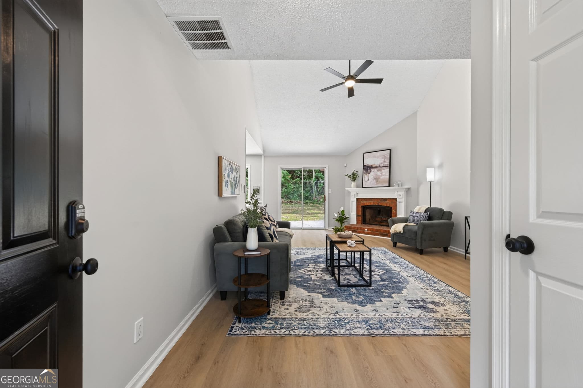 3 bedroom, 2 bathroom, 1,242 sq ft single family residence for sale at 4224 Brandy Ann Drive, Acworth, GA 30101 — photo 6