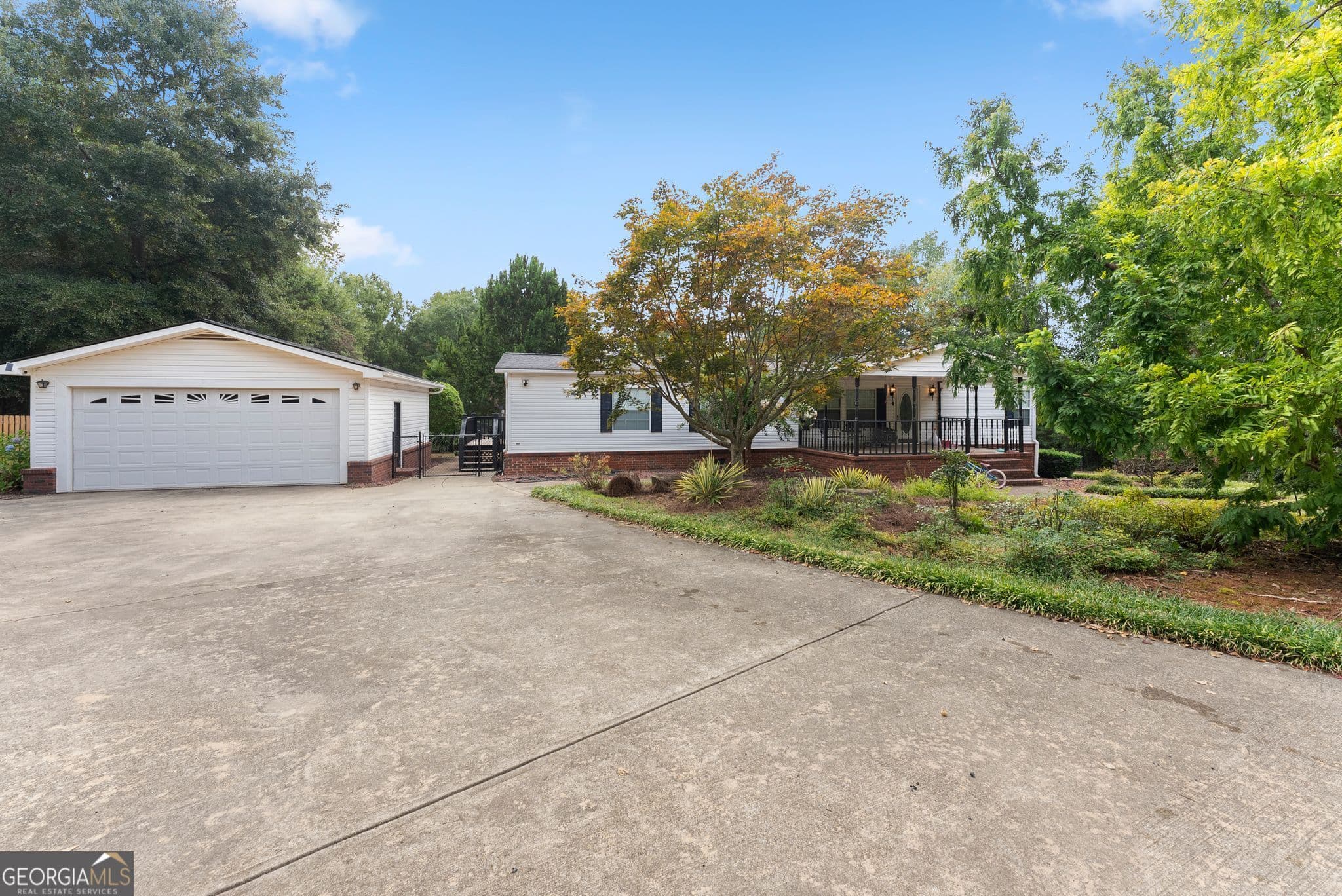 3 bedroom, 2 bathroom, 2,190 sq ft manufactured home,single family residence for sale at 176 Woodpecker Lane, Nicholson, GA 30565 — photo 2