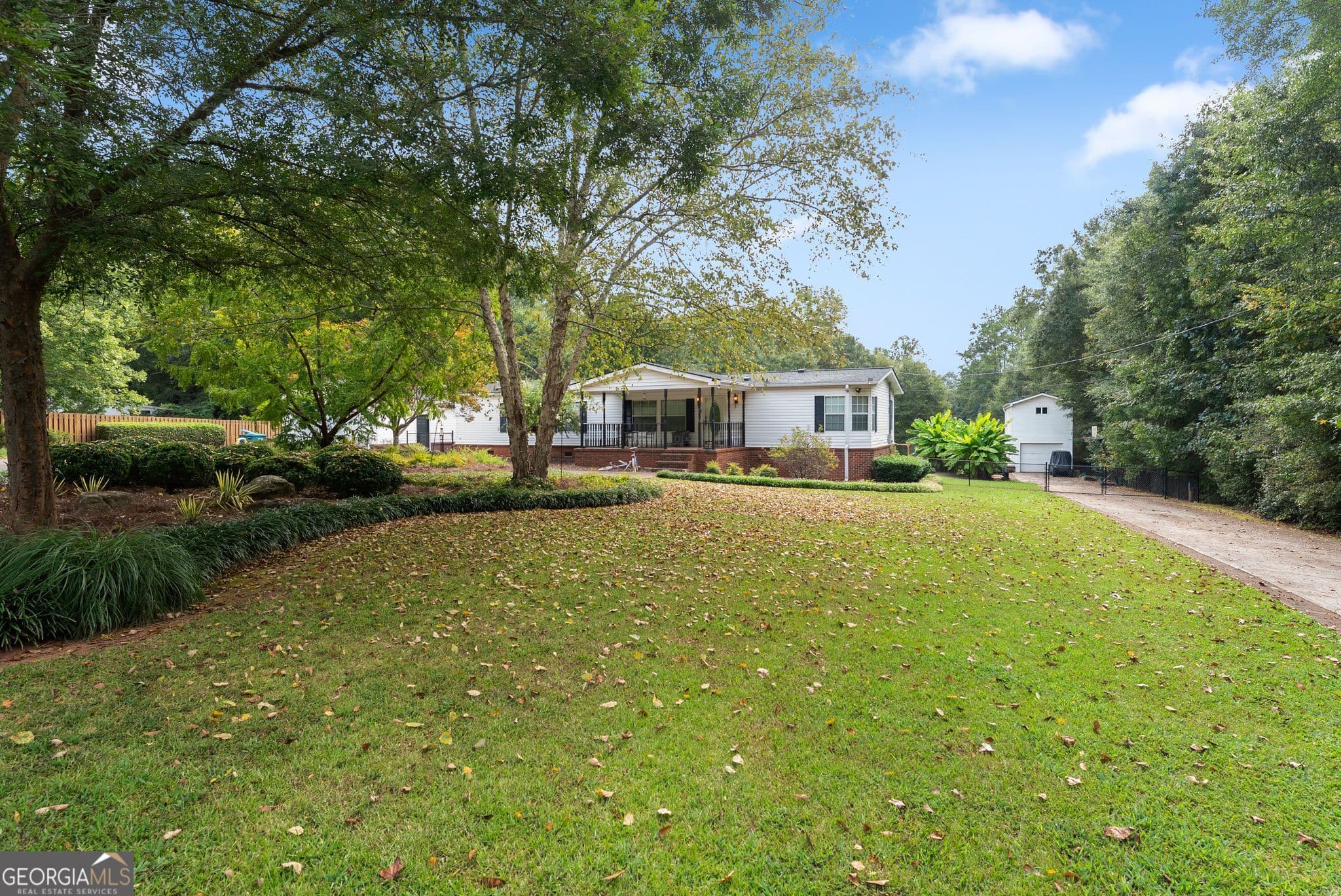 3 bedroom, 2 bathroom, 2,190 sq ft manufactured home,single family residence for sale at 176 Woodpecker Lane, Nicholson, GA 30565 — photo 6