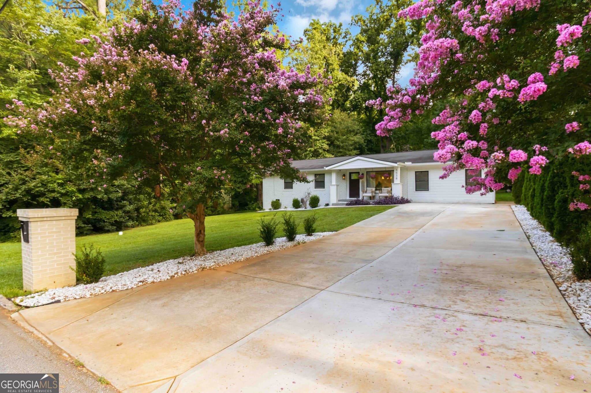 4 bedroom, 2 bathroom, 1,675 sq ft single family residence for sale at 3638 Sheffield Place, Tucker, GA 30084 — photo 2