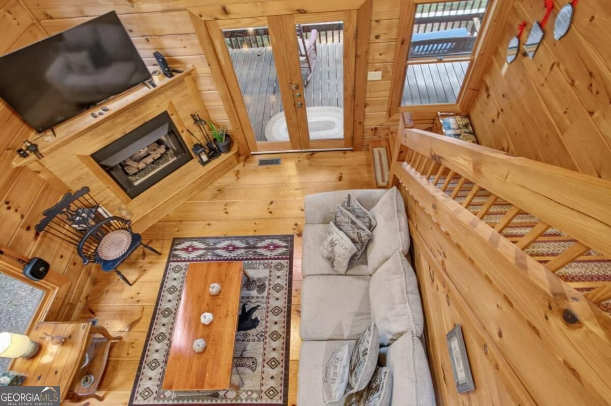 3 bedroom, 3 bathroom, 1,680 sq ft cabin,single family residence under contract at 76 Channing Hollow, Morganton, GA 30560 — photo 9