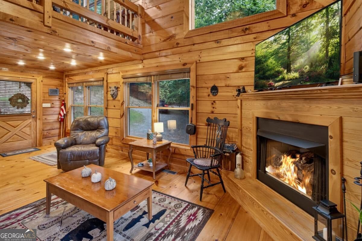 3 bedroom, 3 bathroom, 1,680 sq ft cabin,single family residence under contract at 76 Channing Hollow, Morganton, GA 30560 — photo 4