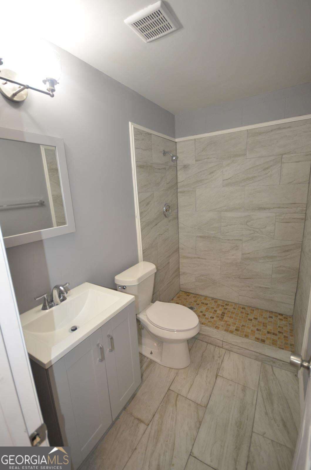 2 bedroom, 1 bathroom, 864 sq ft apartment for rent at 125 Honeysuckle Lan, Athens, GA 30606 for $1,195 a month — photo 6
