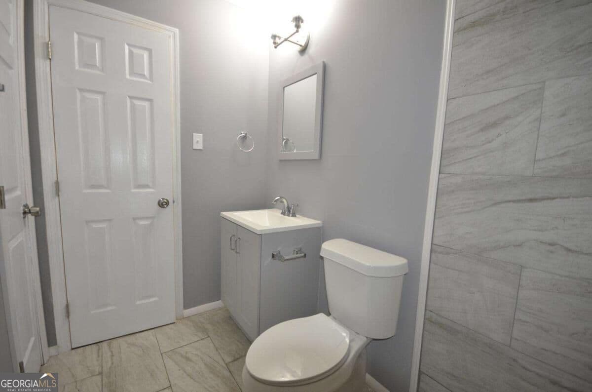 2 bedroom, 1 bathroom, 864 sq ft apartment for rent at 125 Honeysuckle Lan, Athens, GA 30606 for $1,195 a month — photo 7