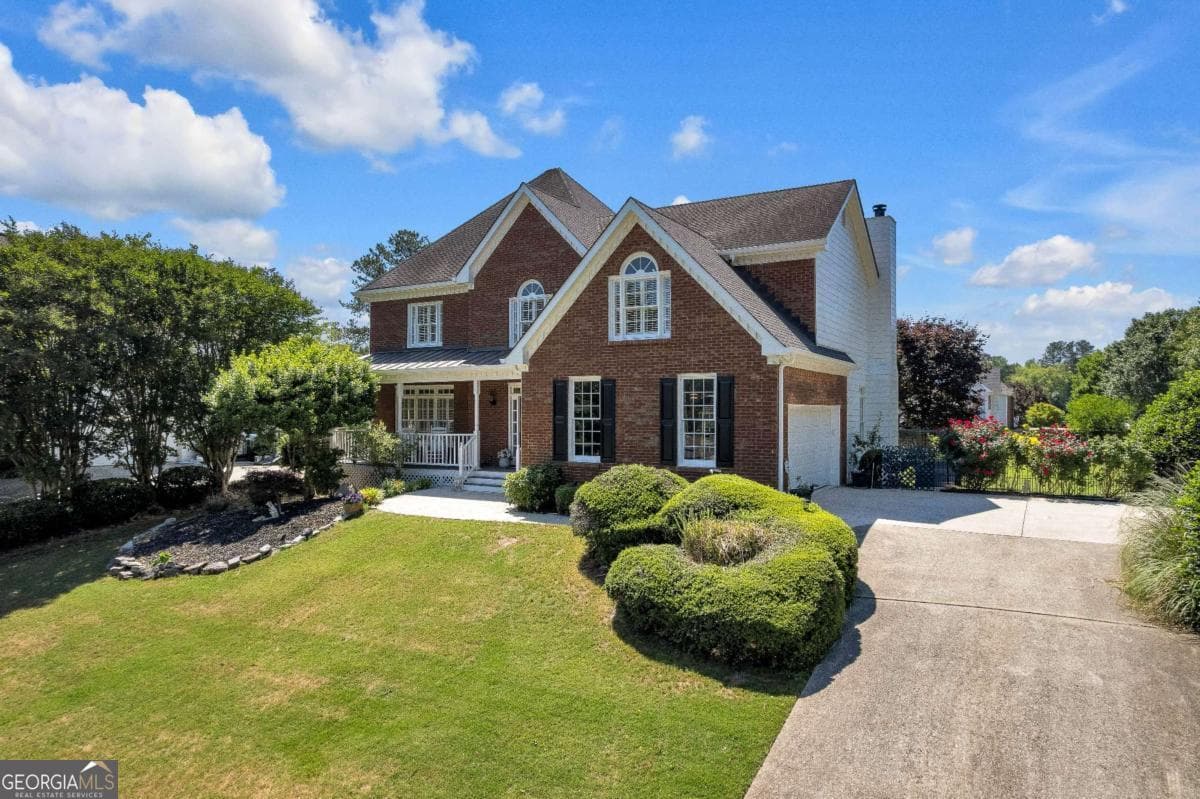 4 bedroom, 3.5 bathroom, 4,012 sq ft single family residence sold at 5350 Wickershire Drive, Peachtree Corners, GA 30092