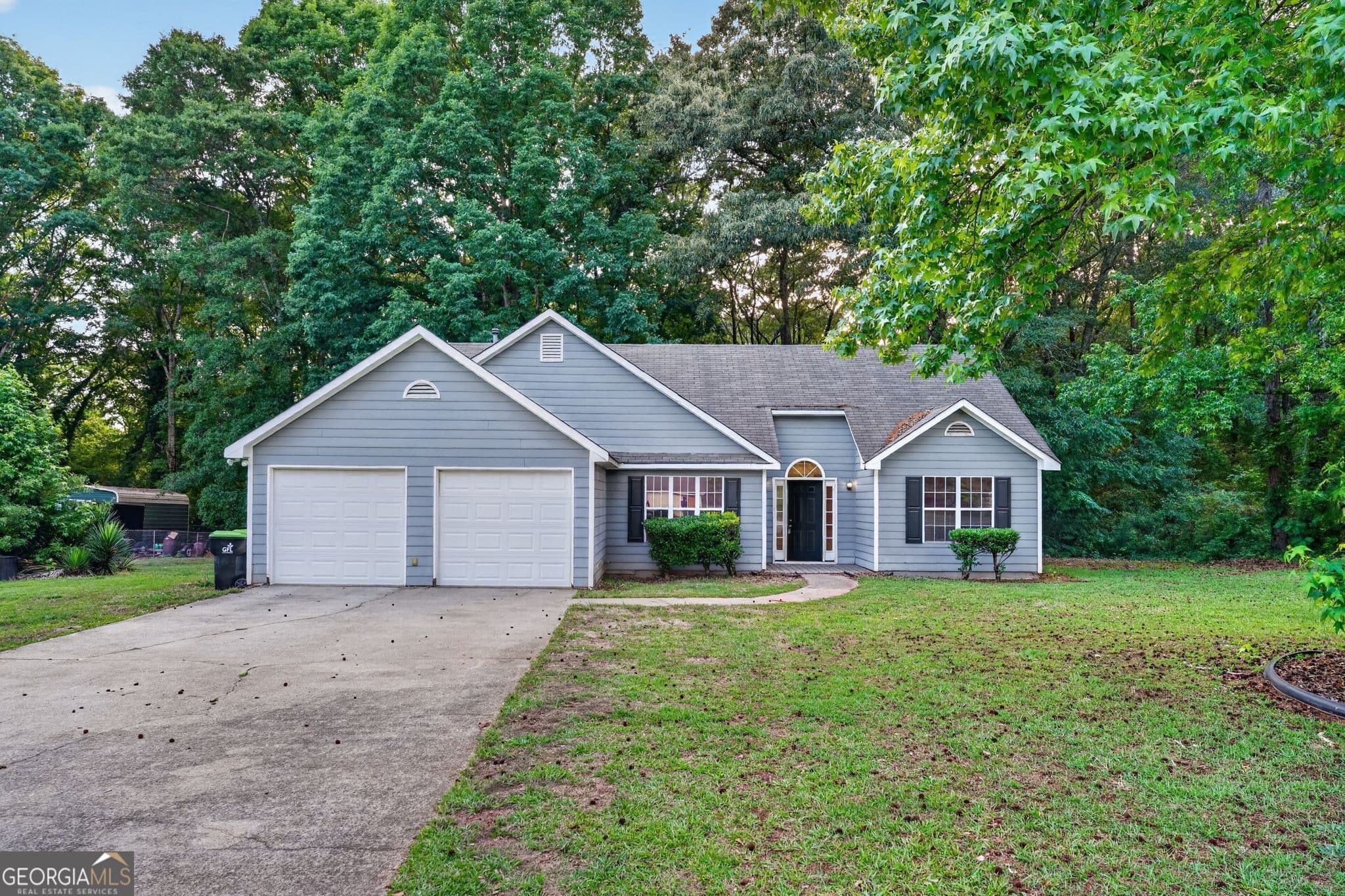 3 bedroom, 2 bathroom, 1,567 sq ft single family residence for sale at 221 Fairview Point, Ellenwood, GA 30294