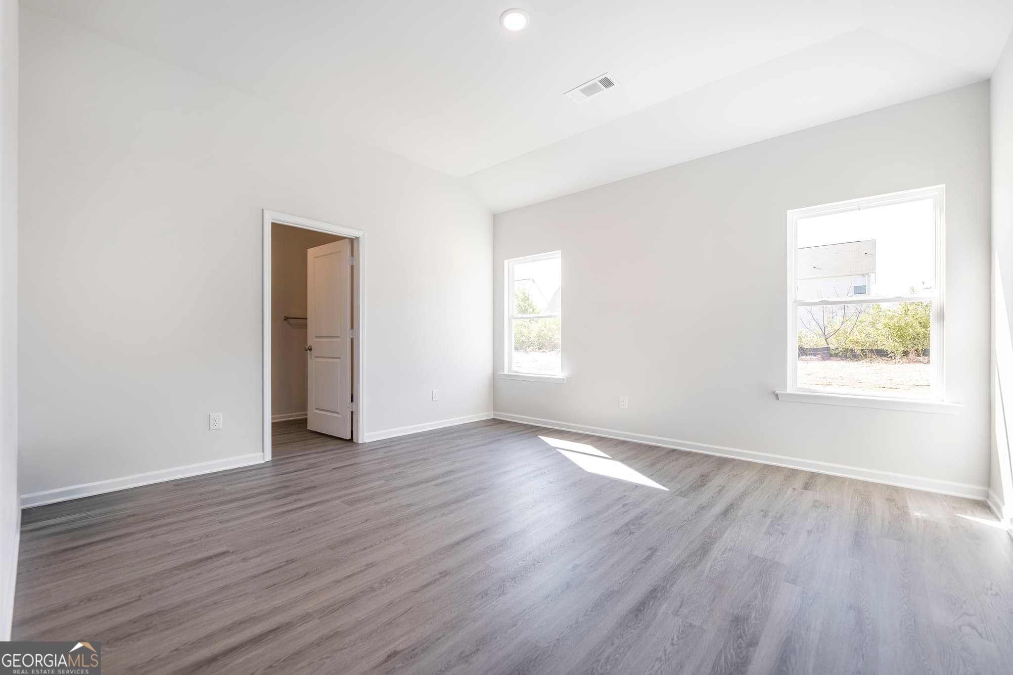 3 bedroom, 2 bathroom, 1,380 sq ft single family residence for sale at 106 Bulloch Court, Byron, GA 31008 — photo 5