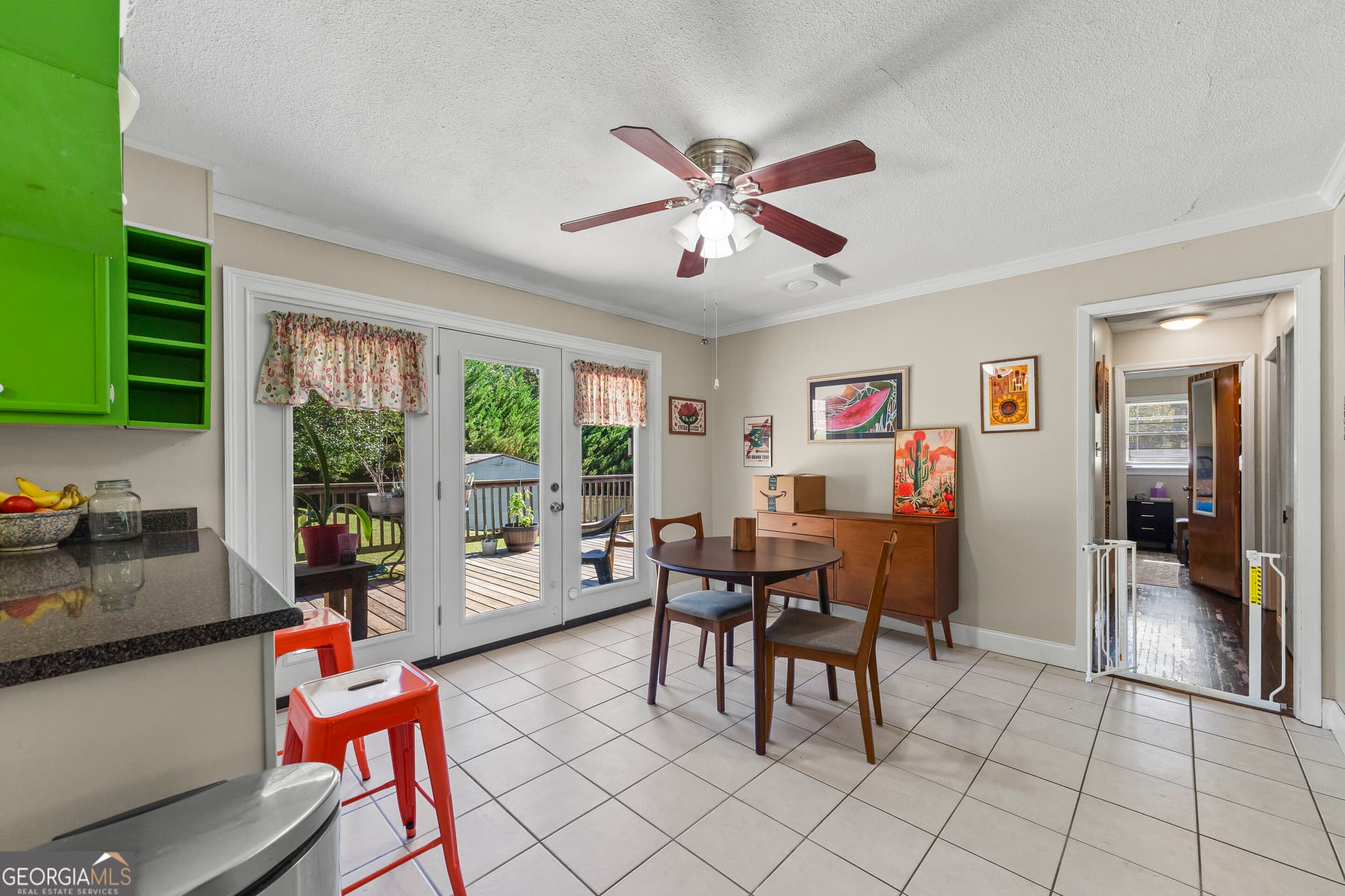 3 bedroom, 1 bathroom, 1,100 sq ft single family residence for sale at 11 Poplar Street, Toccoa, GA 30577 — photo 3