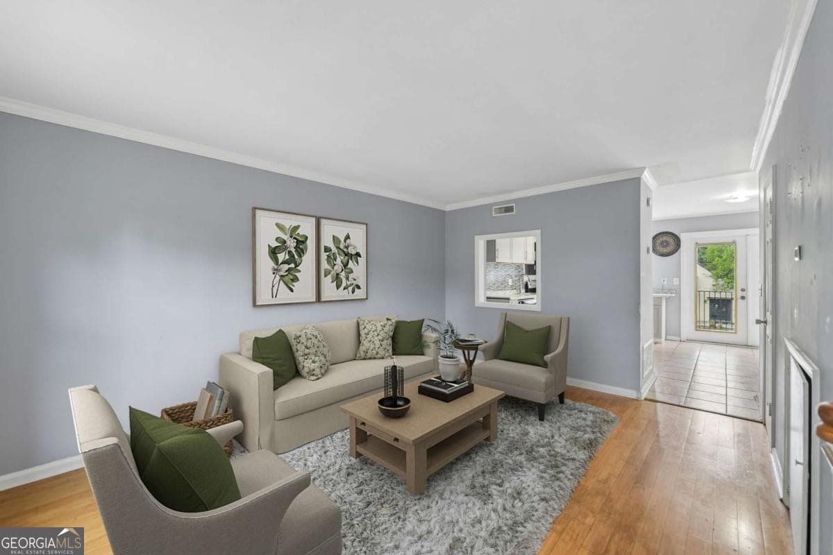 2 bedroom, 1.5 bathroom, 960 sq ft condominium for sale at 3071 Colonial Way H, Atlanta, GA 30341 — photo 3