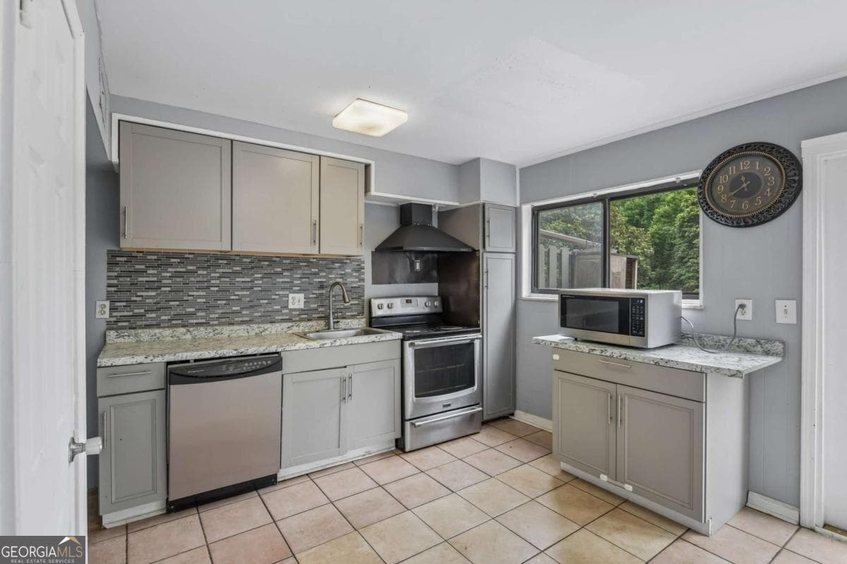 2 bedroom, 1.5 bathroom, 960 sq ft condominium for sale at 3071 Colonial Way H, Atlanta, GA 30341 — photo 8