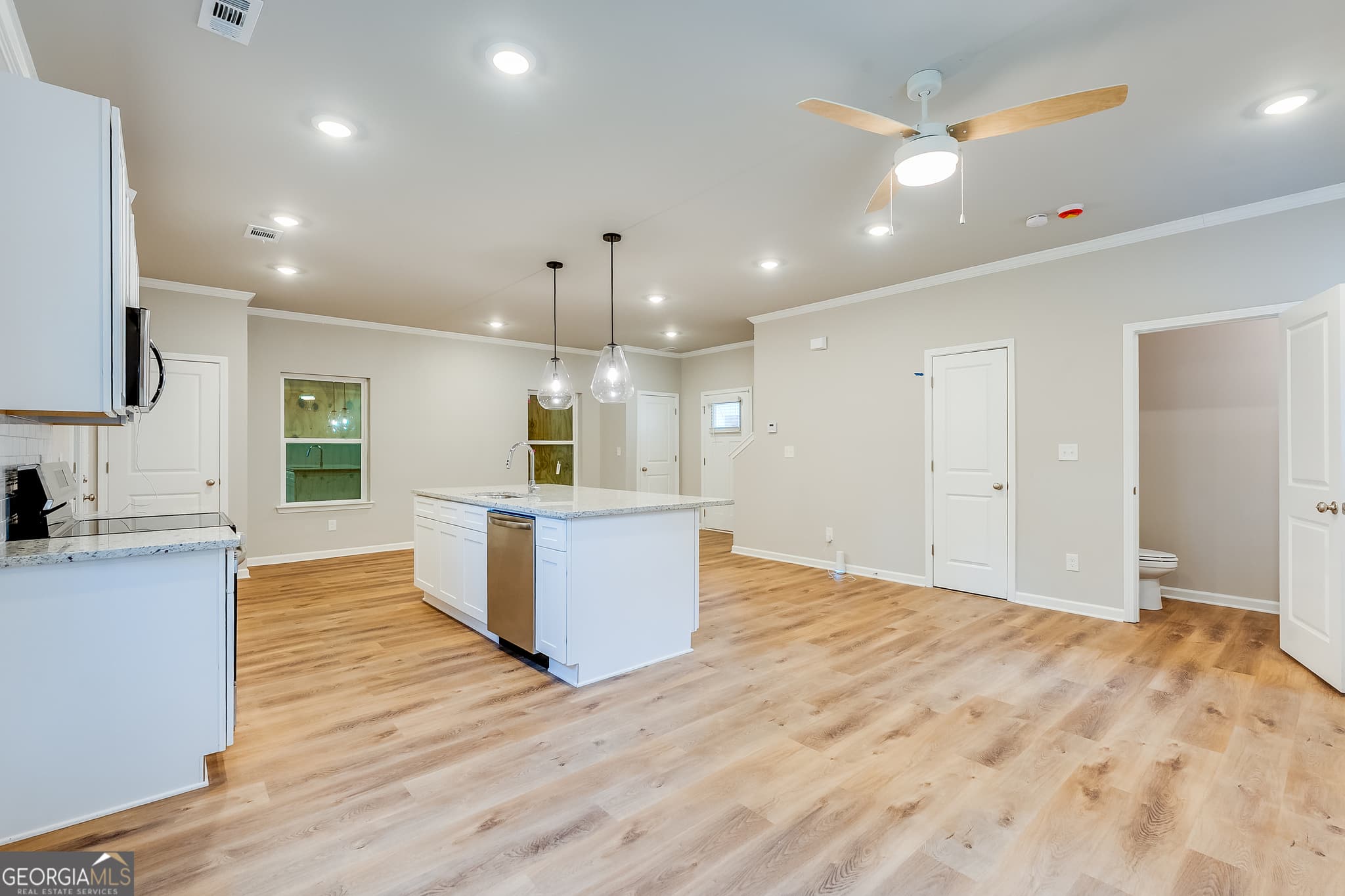 1 bedroom, 1 bathroom townhouse for sale at 958 Lawton Street, Atlanta, GA 30310 — photo 3