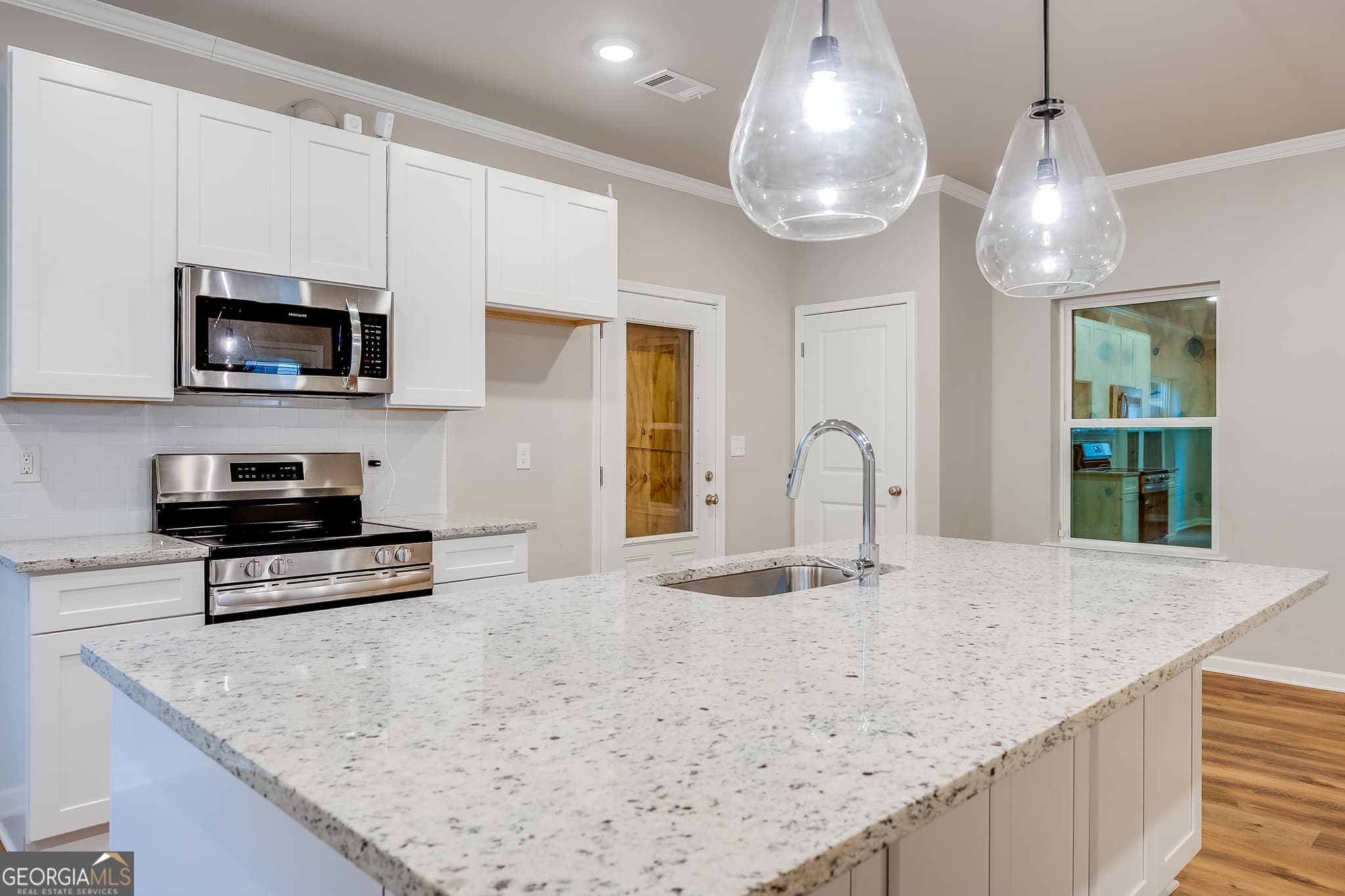 1 bedroom, 1 bathroom townhouse for sale at 958 Lawton Street, Atlanta, GA 30310 — photo 5