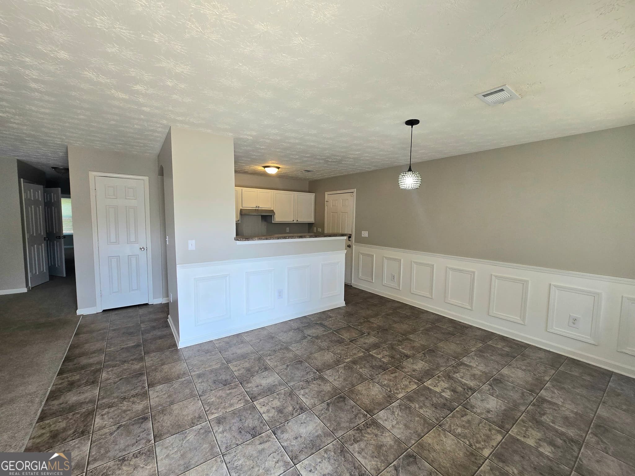 3 bedroom, 2 bathroom, 1,377 sq ft single family residence for rent at 1147 Dunivin Drive, Jonesboro, GA 30238 for $2,000 a month — photo 8