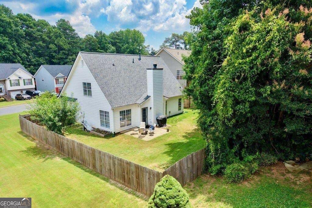4 bedroom, 2.5 bathroom, 1,810 sq ft single family residence for sale at 225 Shadetree Lane, Lawrenceville, GA 30044 — photo 6