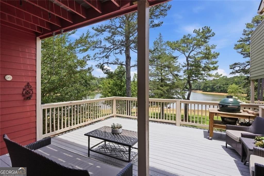 4 bedroom, 2.5 bathroom, 2,408 sq ft townhouse sold at 1226 Bowersville Highway 3, Hartwell, GA 30643