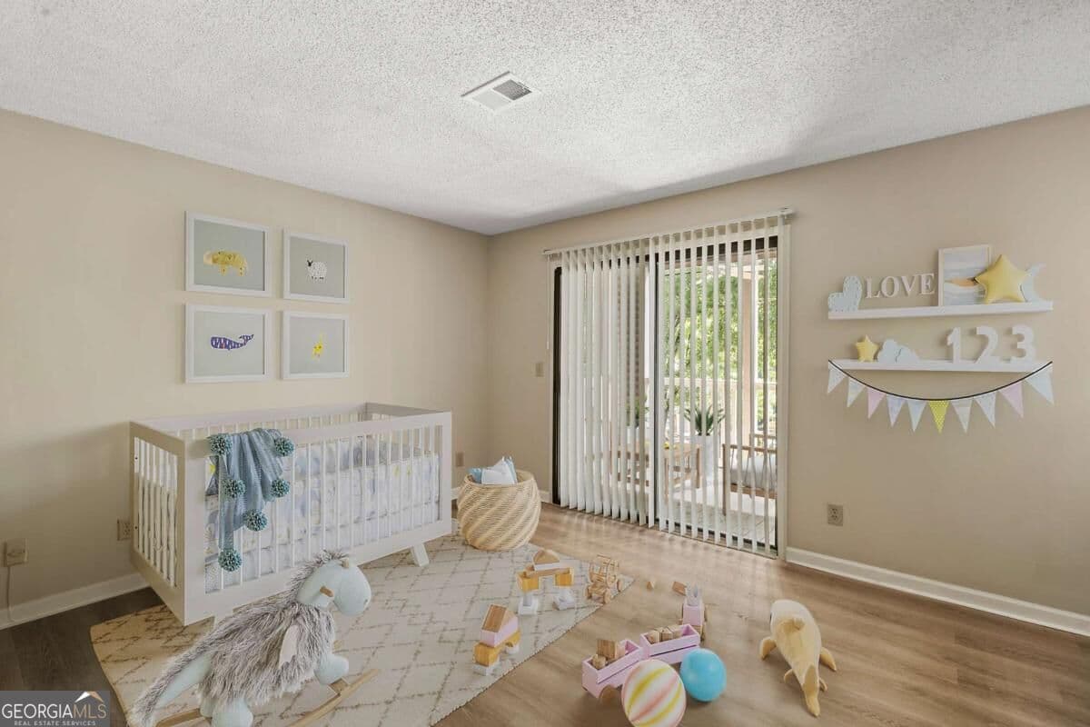 2 bedroom, 2 bathroom, 823 sq ft condominium for rent at 611 Barrington Hills Drive, Sandy Springs, GA 30350 for $1,750 a month — photo 4