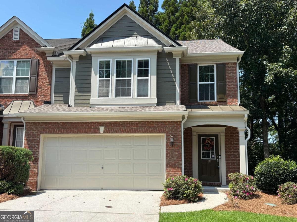3 bedroom, 2.5 bathroom, 1,952 sq ft townhouse for sale at 5800 Oakdale Road 4, Mableton, GA 30126 — photo 1 of 43