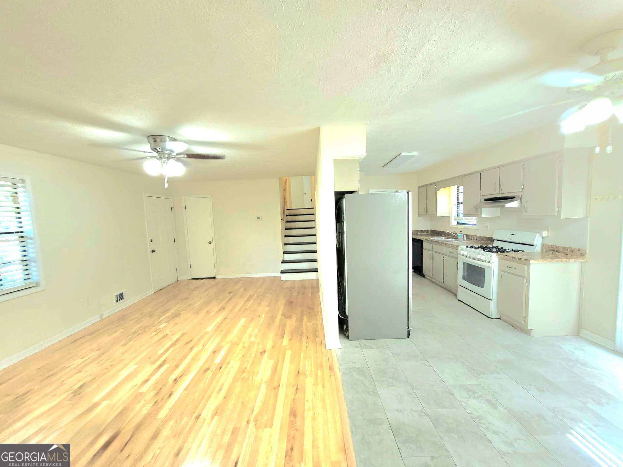 3 bedroom, 2 bathroom, 1,540 sq ft single family residence for rent at 2716 Aruba Drive, Powder Springs, GA 30127 for $2,000 a month — photo 7