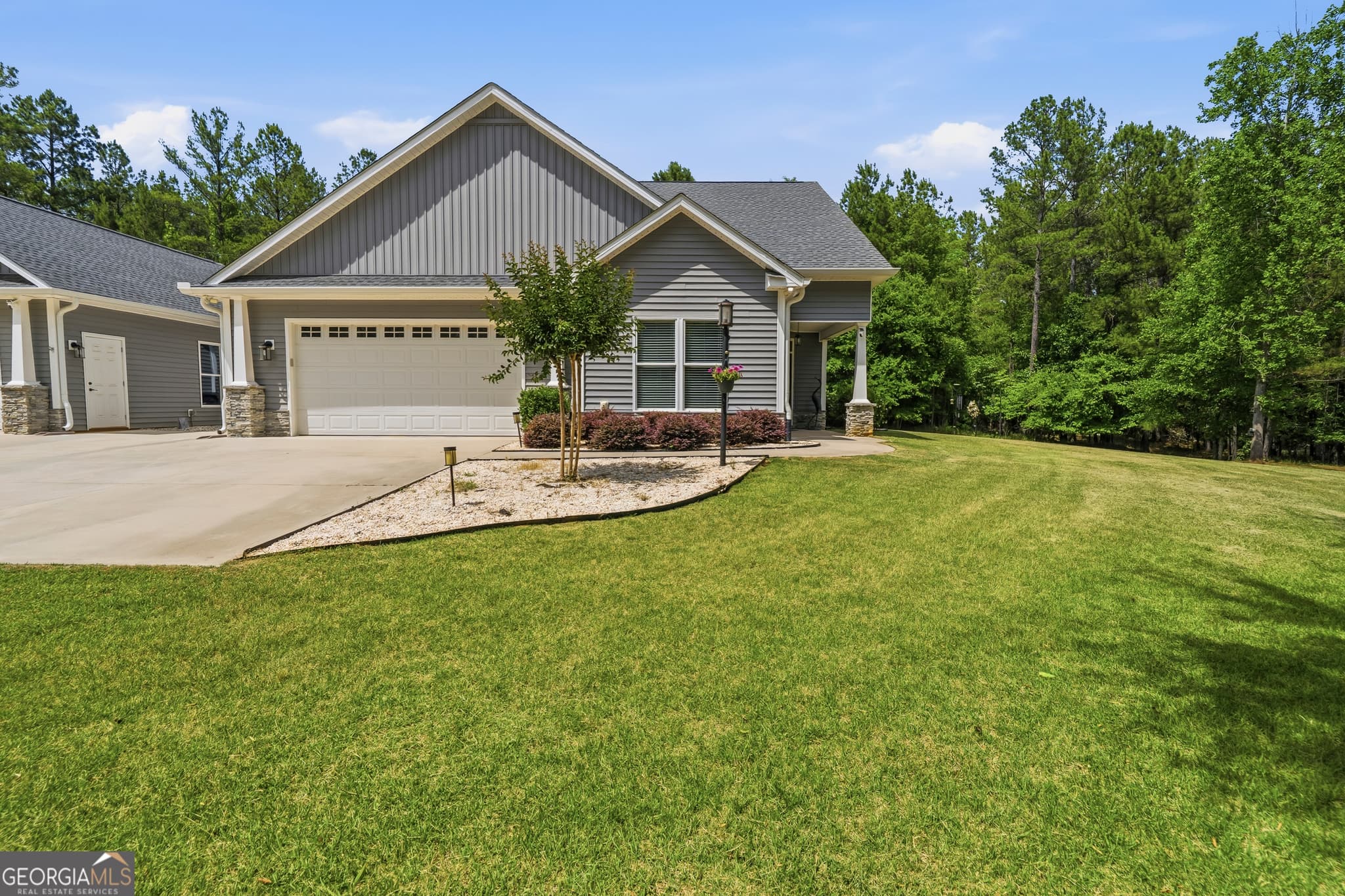 2 bedroom, 2 bathroom, 1,582 sq ft single family residence for sale at 393 Scuffleboro Road, Eatonton, GA 31024 — photo 2